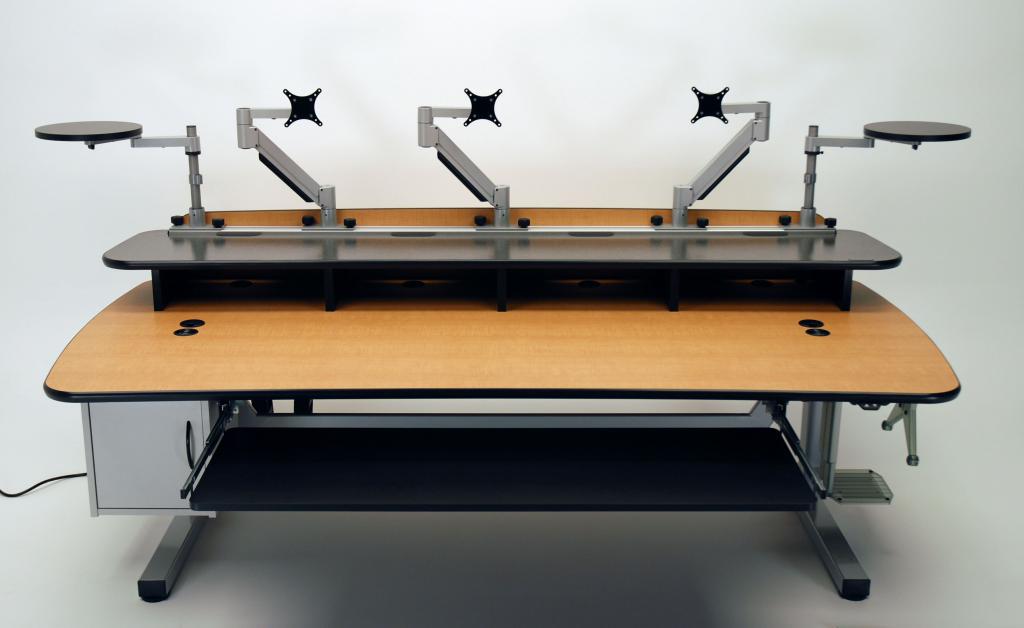 Height adjustable music production desk